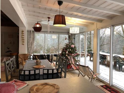 LE CHALET de la goutte Lodge in Auvergne-Rhône-Alpes