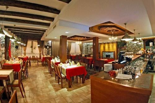 Hotel - Kulla e Zenel Beut Hotel in Montenegro