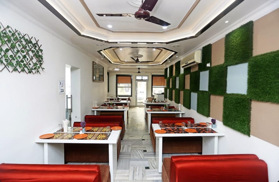 Hotel Pratap Hotel in Agra