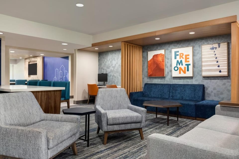 Holiday Inn Express & Suites North Fremont By IHG Hotel in Ohio
