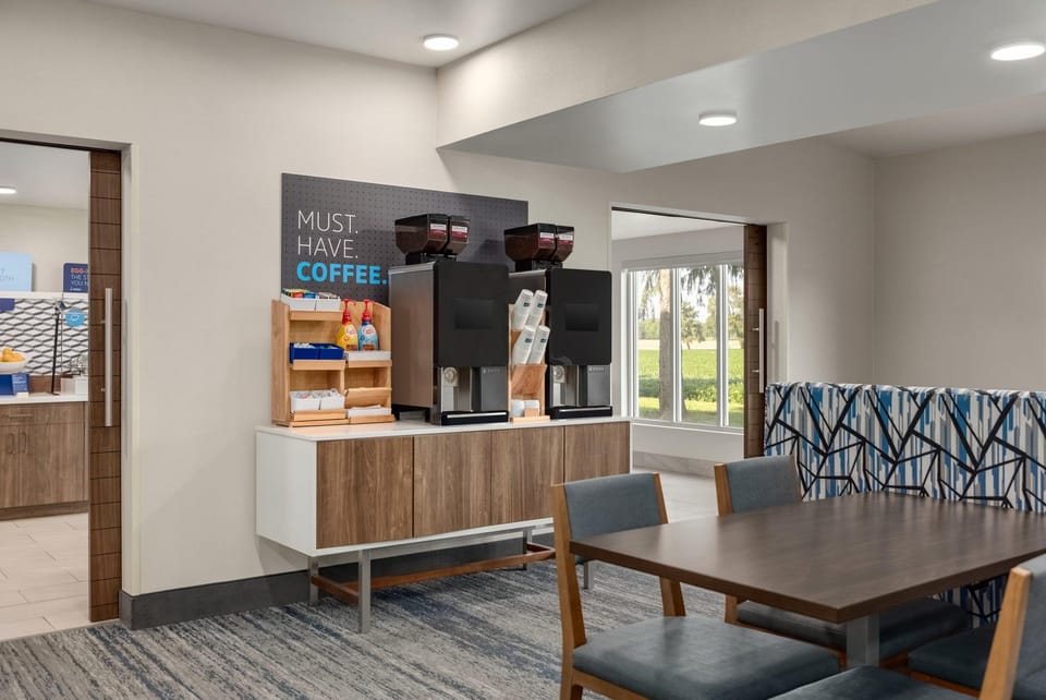 Holiday Inn Express & Suites North Fremont By IHG Hotel in Ohio
