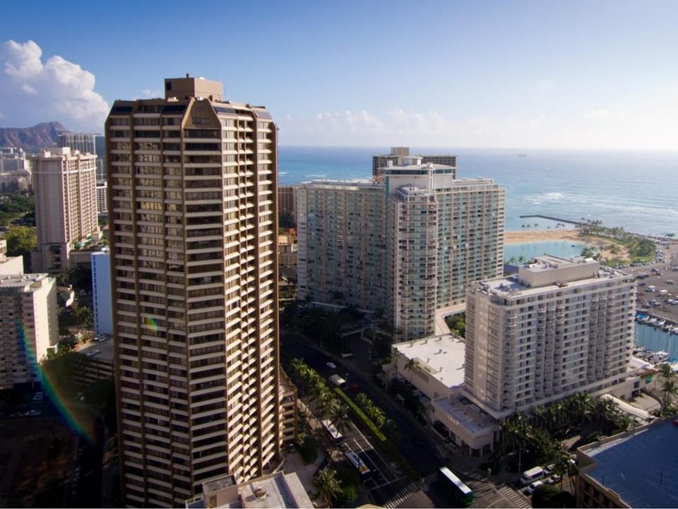 Marina Tower Waikiki Hotel in Honolulu