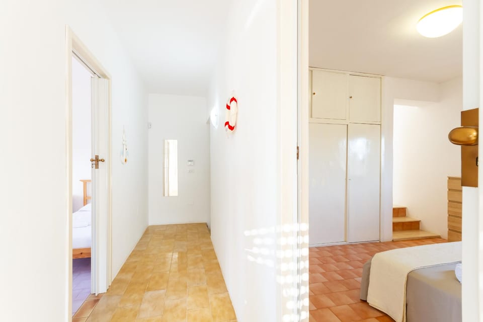 Porto Cesareo Luxury Air-conditioned Villa sleeps 10 Torre Lapillo Resort in Apulia