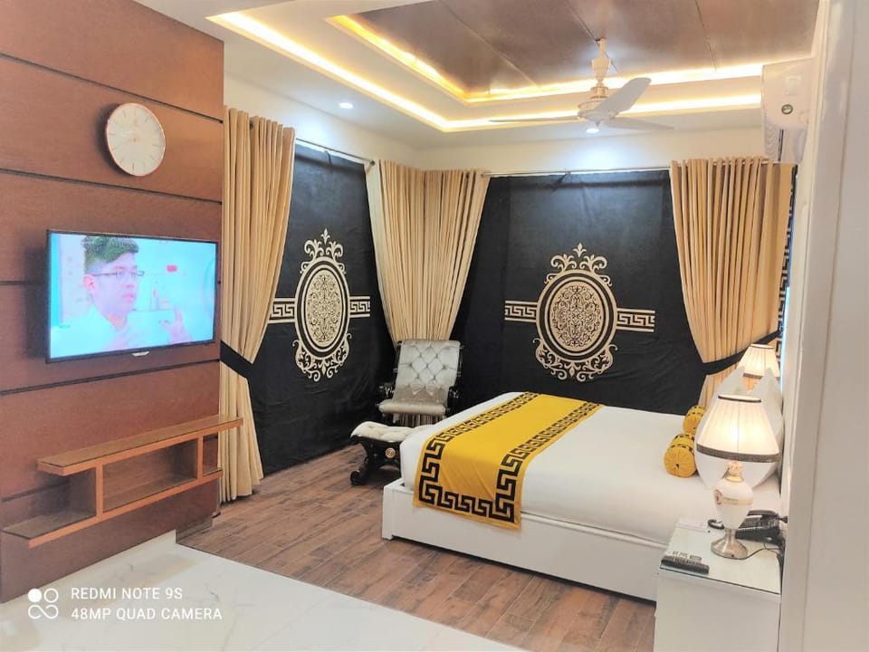 Dimora Hotel Hotel in Lahore