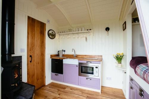 Crown Cottage Farm Hotel in Craven District
