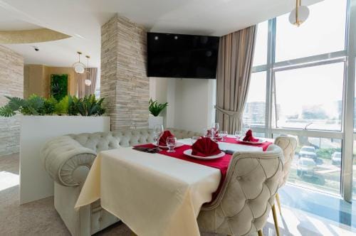 Hotel IDEAL Deluxe Hotel in Serbia