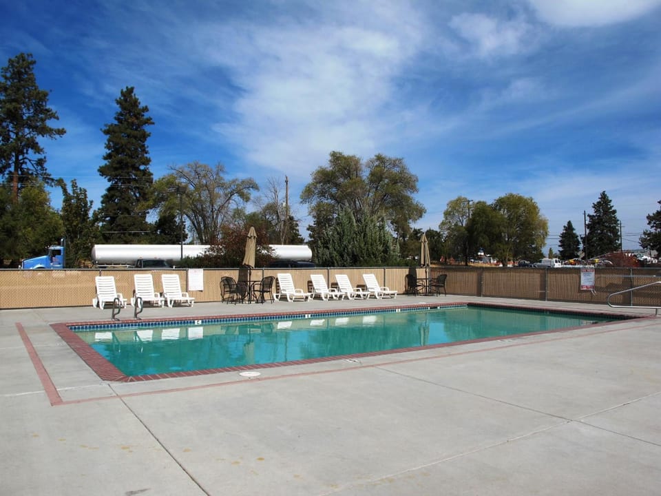 Sugarloaf Mountain Motel Motel in Bend