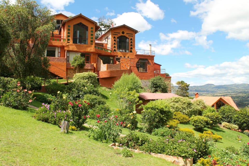 ApartaSuites Arcoiris Hotel in Cundinamarca, Colombia
