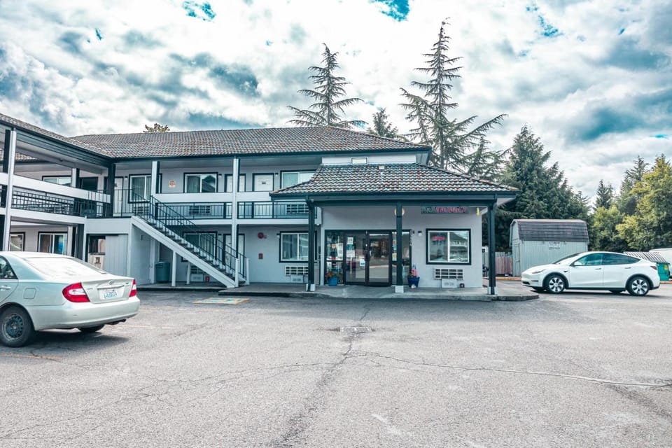 Sumner Motor Inn Motel in King County