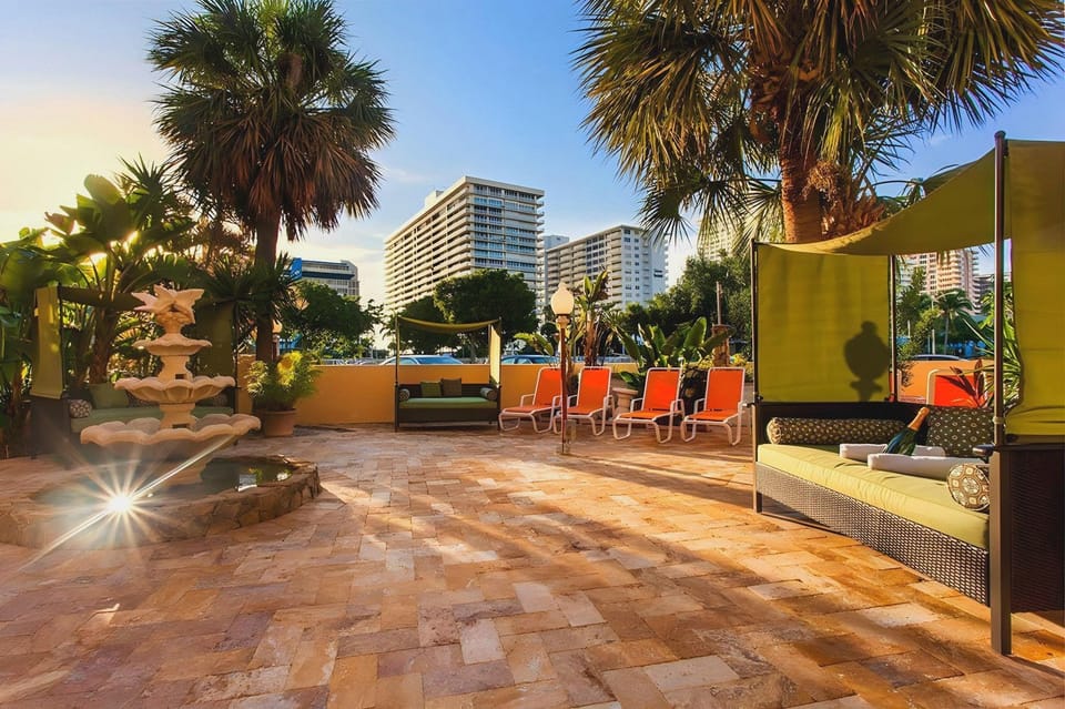 Ocean Beach Palace Hotel and Suites Hotel in Fort Lauderdale