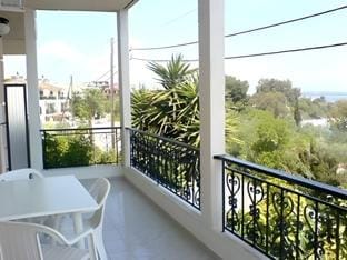 Sunrise Sarelas Apartment hotel in Messenia