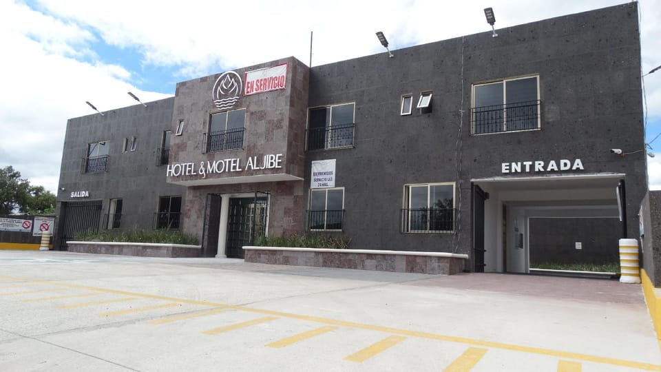 MOTEL & HOTEL ALJIBE Hotel in Hidalgo, Mexico