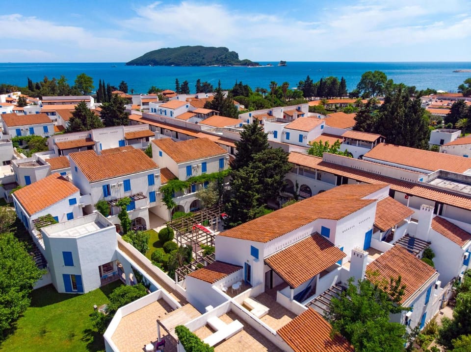 Slovenska Plaza 4 Hotel in Budva
