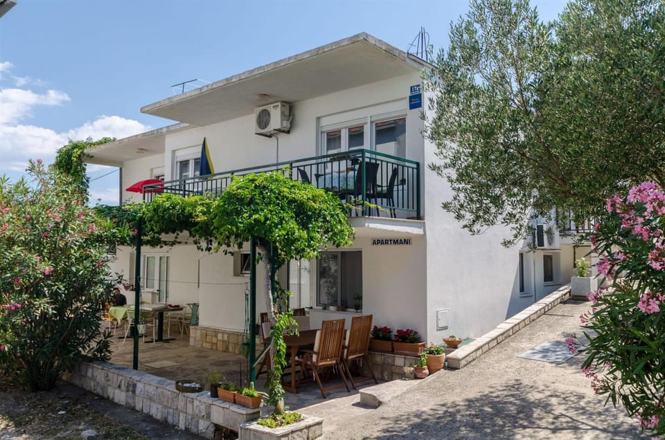 Apartments Jurica Hotel in Dubrovnik-Neretva County