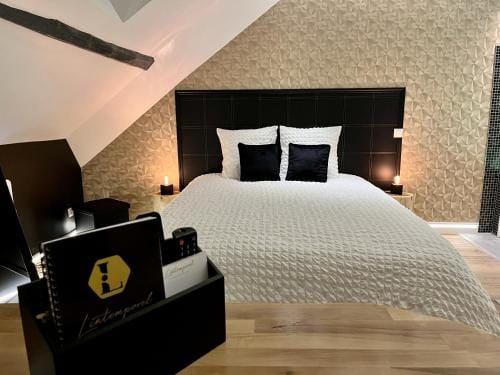 L'Intemporel Suite Spa Hotel in Île-de-France