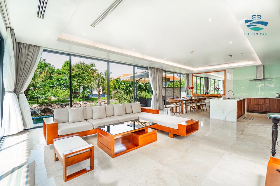 Luxury Ocean Pool Villas Resort in Hoa Hai