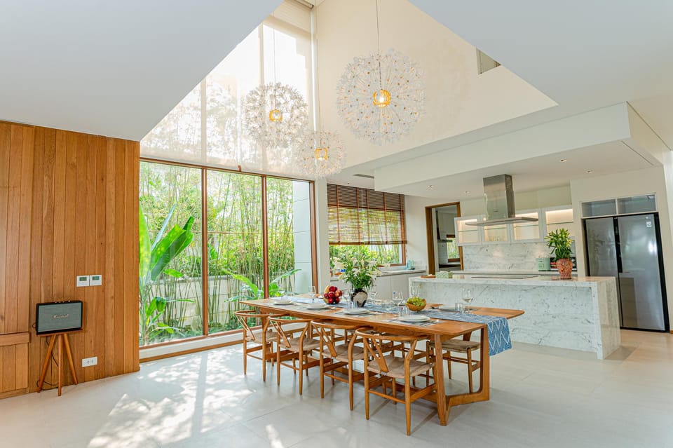 Luxury Ocean Pool Villas Resort in Hoa Hai