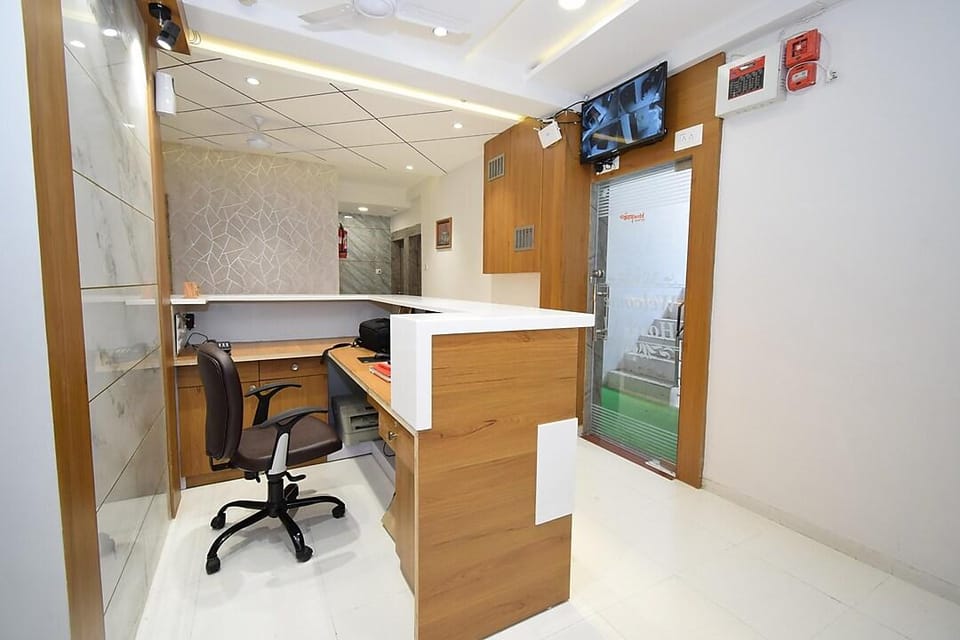 Hotel A1 Hotel in Ahmedabad