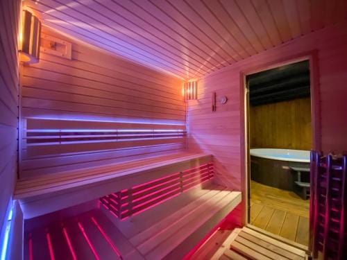 M-MAZURIA Domki letniskowe caloroczne MAZURY GIZYCKO - z sauna i jacuzzi Fuleda Lodge in Lithuania