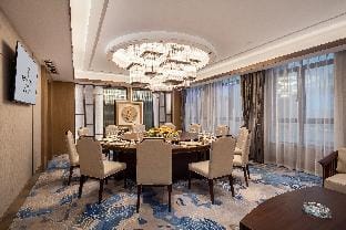 Rezen Hotel Yunyang Lanwan Hotel in Hubei