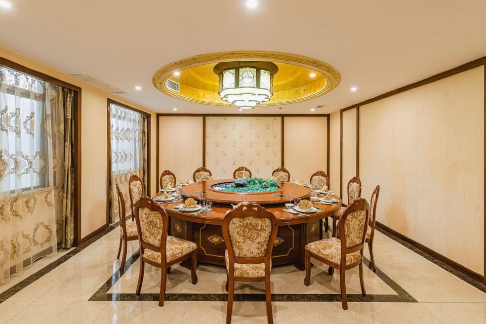 Rezen S&N Hotel Sanqingshan Mountain Hotel in Zhejiang