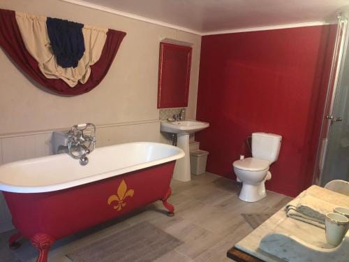 Chateau Morinerie Hotel in Centre-Val de Loire