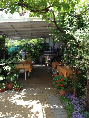 Rooms Juran Hotel in Šibenik-Knin County, Croatia