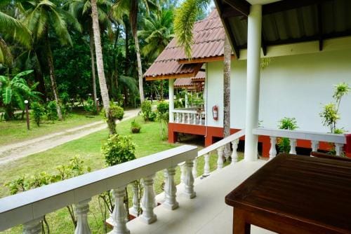 Smilebeach Resort Khaolak Resort in Khuekkhak