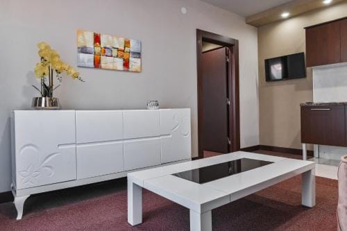 Garni Hotel Aline Hotel in Vojvodina