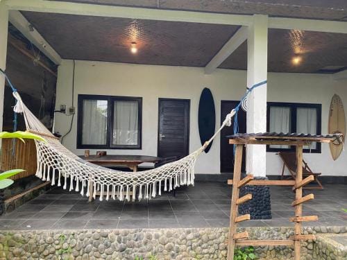 Medewi good vibes stay&surf Hotel in Bali