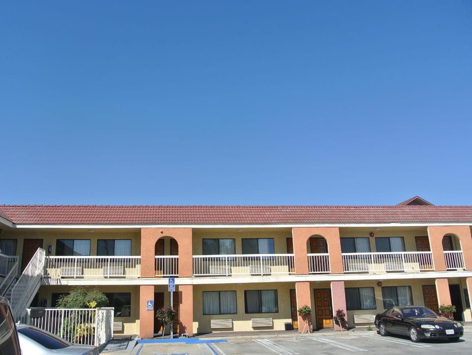 Touristlodge Lodge in Hawthorne