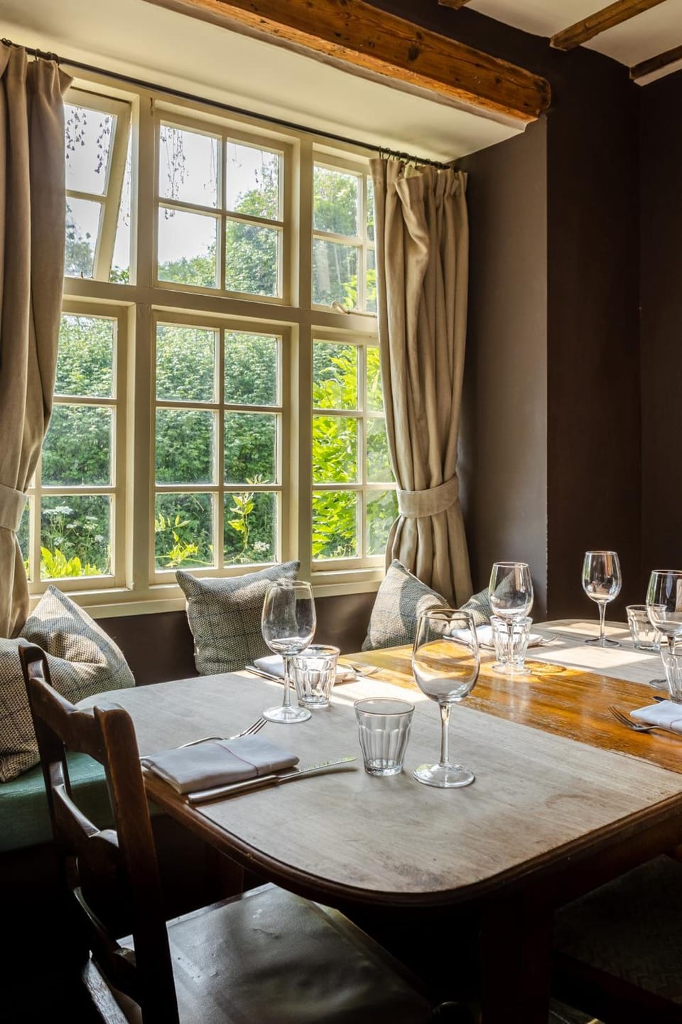 The Ebrington Arms Hotel in Cotswold District