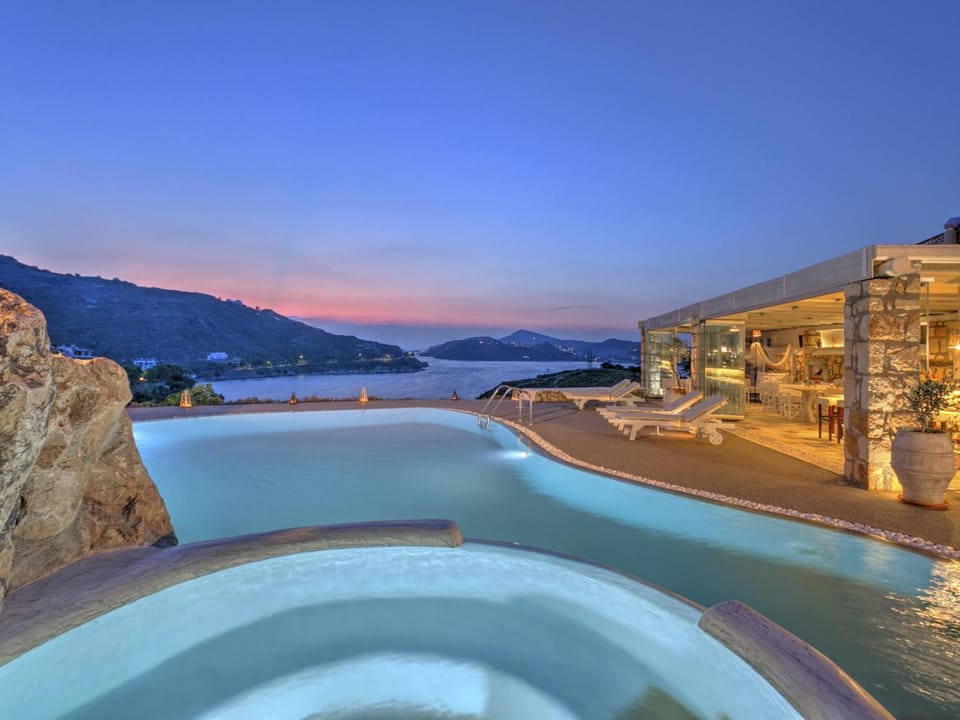 Eirini Luxury Hotel Villas Hotel in Decentralized Administration of the Aegean