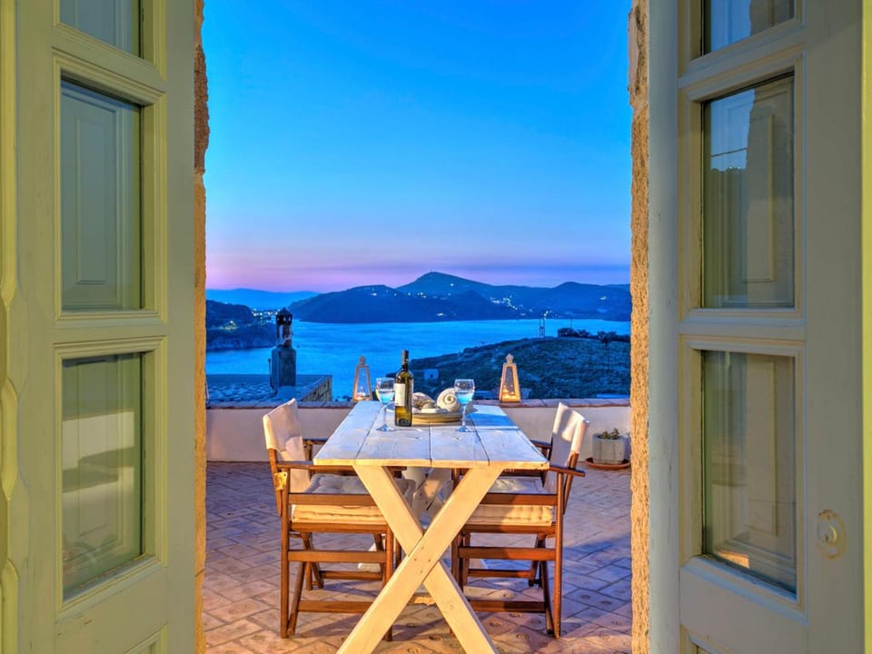 Eirini Luxury Hotel Villas Hotel in Decentralized Administration of the Aegean