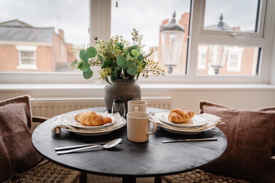 Royal House Stylish Apartments - Chester Hotel in Chester