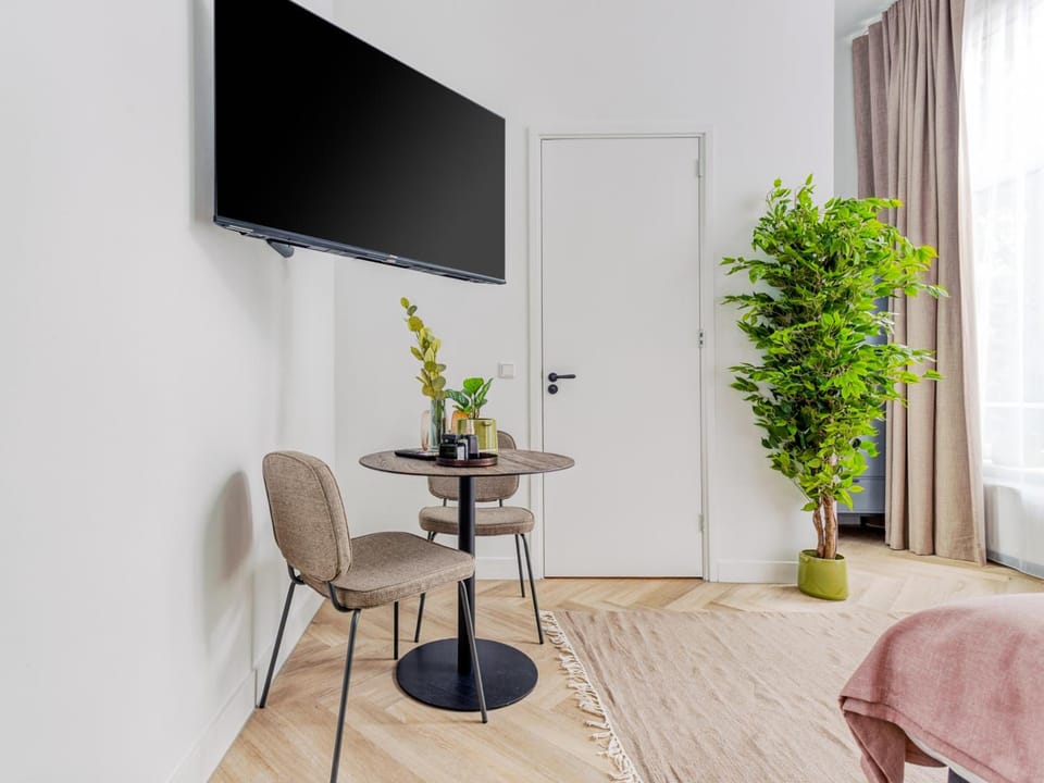 STAYSOME Amsterdam Hemonystraat Hotel in Amsterdam