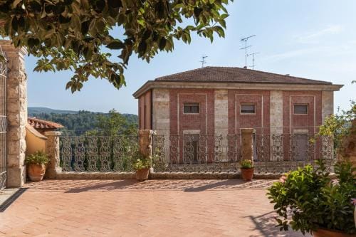Castellinaria Hotel in Tuscany