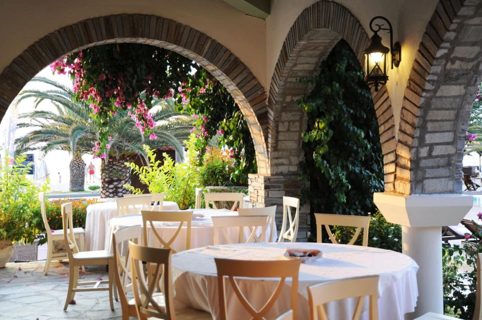 Assa Maris Beach Hotel Hotel in Halkidiki