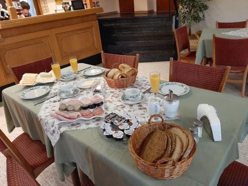 Gasthaus Pension Schumbert Hotel in Hesse