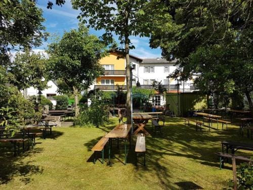 Gasthaus Pension Schumbert Hotel in Hesse