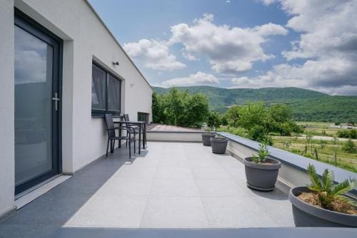 OZ - Obecana Zemlja Permaculture Homestead Lodge in Federation of Bosnia and Herzegovina