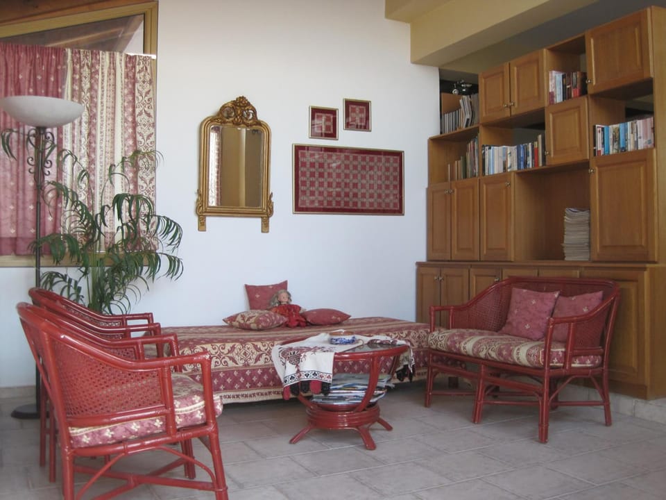 Vamos Palace Apartments Hotel in Crete