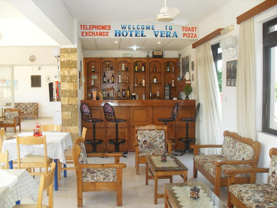 Bar/lounge