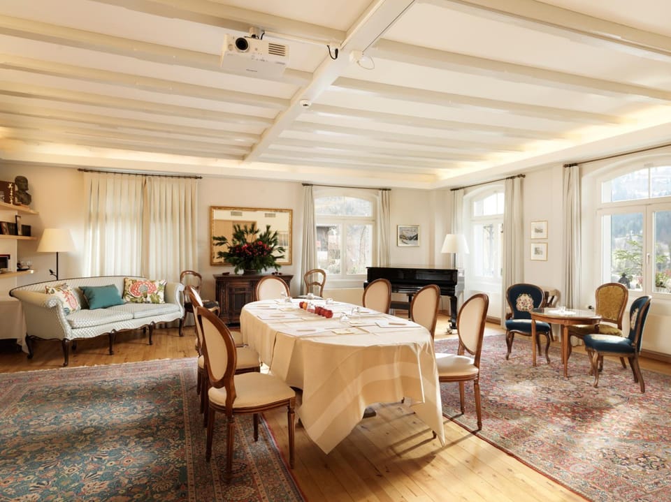Banquet hall