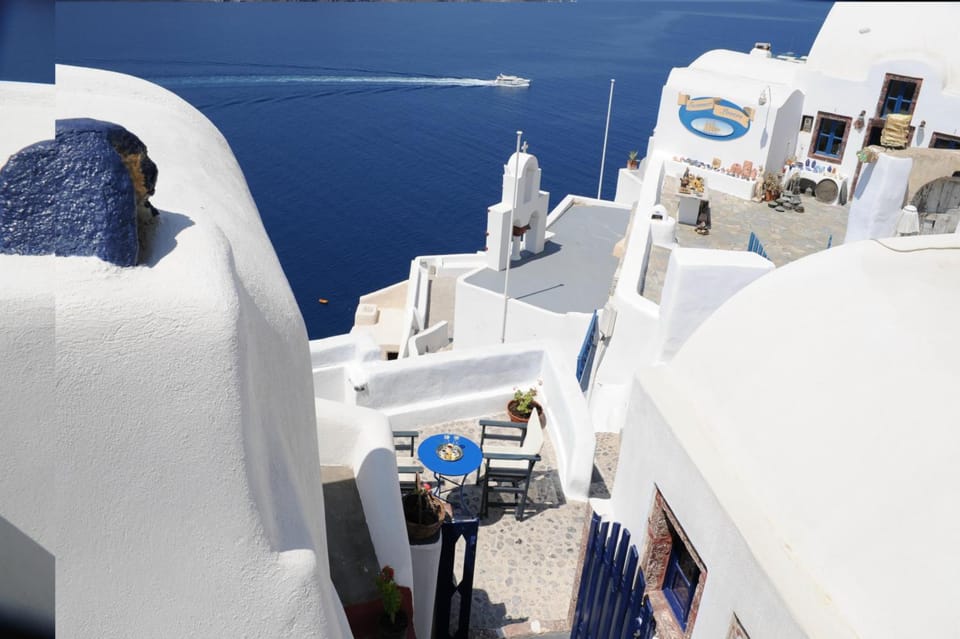 Fotinos Houses Hotel in Oia