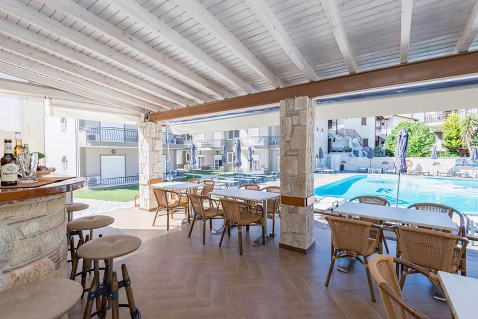 Royal Hotel and Suites Apartment hotel in Halkidiki