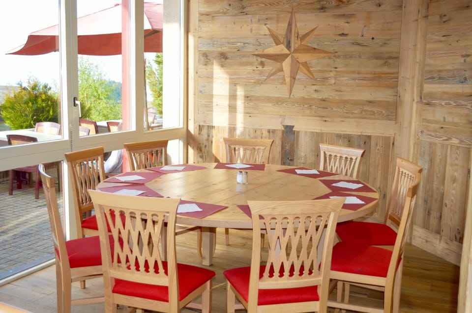Alpine Classic Hotel Hotel in Haute-Savoie