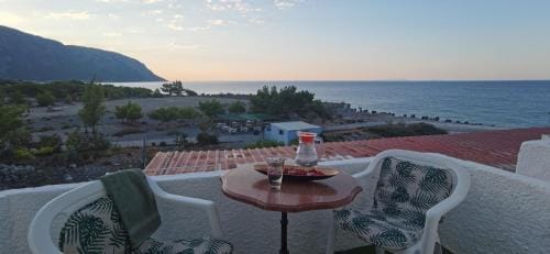 Paradise Hotel in Crete