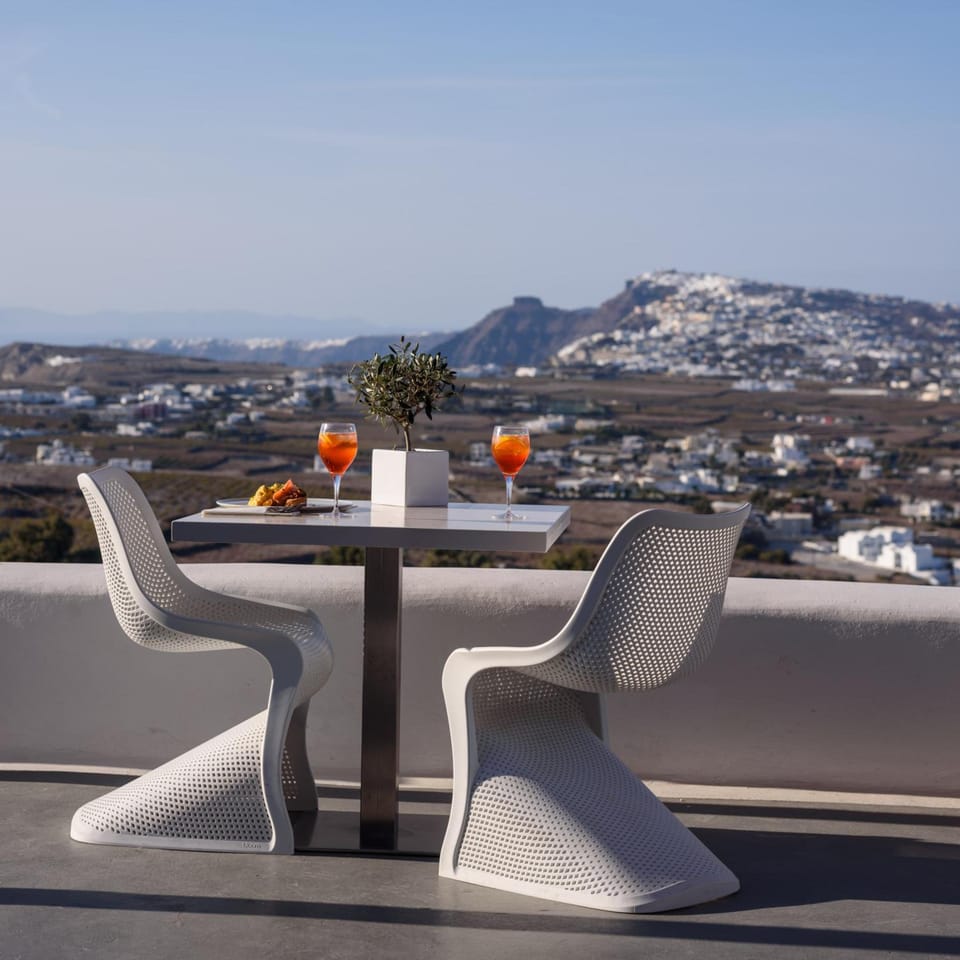 Carpe Diem Santorini Hotel in Santorini