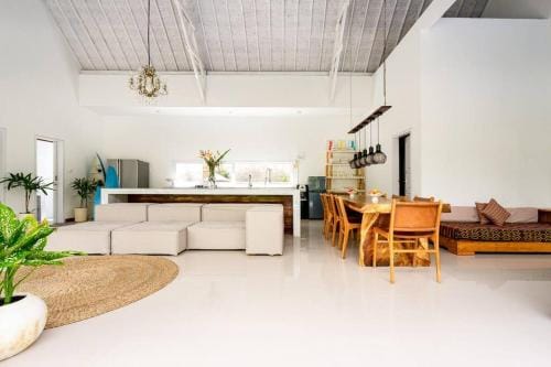 Adi Dharma Villa Madewi pulukan Hotel in Pekutatan